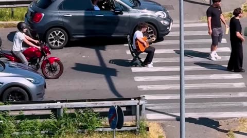 Crazy people doing Tik Tok in the middle of the road..😂😂🇮🇹📹