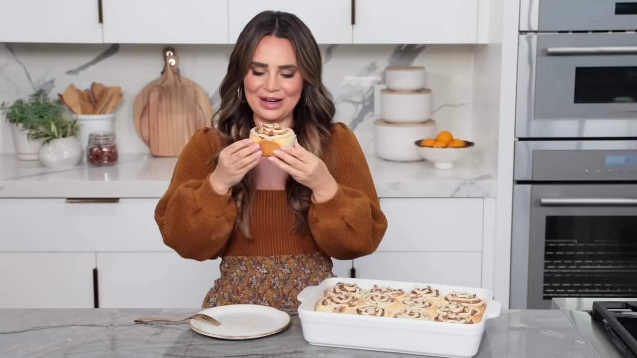 SUPER Soft and Fluffy Cinnamon Rolls Recipes! - YouTube