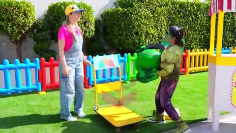 Giant Fort Box Maze Challenge with Oliver