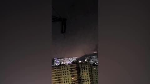 Explosions, loud noises heard in Venezuelan capital