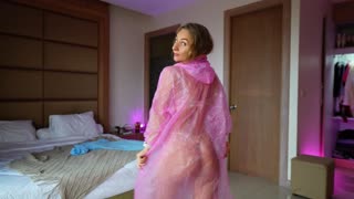 4K Try on Pink raincoat
