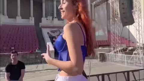 Hundred Miles in 360 Before VS During the CONCERT Andra Gogan
