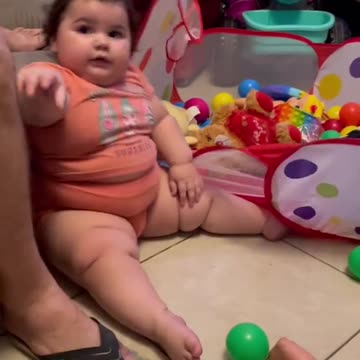 🍼😱 "There Really Are GIANT Babies in the World! 🤯 | Shocking Discovery"