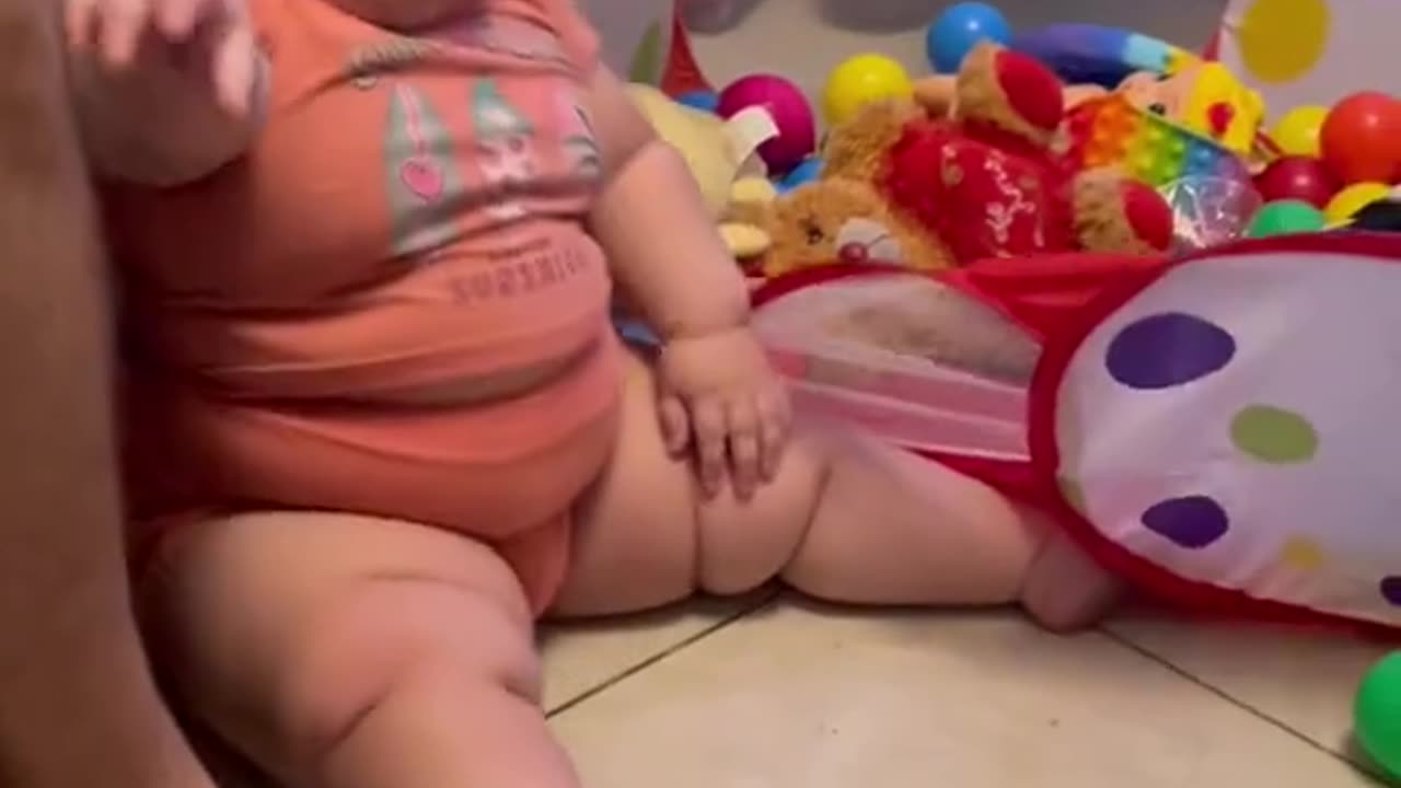 🍼😱 "There Really Are GIANT Babies in the World! 🤯 | Shocking Discovery"