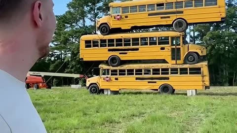 How many buses mr beast can stack
