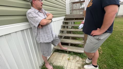 Pred Gets VERY NERVOUS When Caught Messaging MuItiple ChiIdren (Uniontown, Pennsylvania)