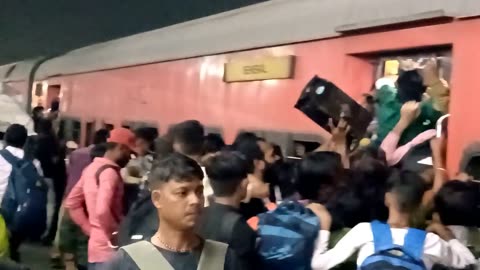 Very Bad Conditions of Indian Railway, Surat Gujrat, India