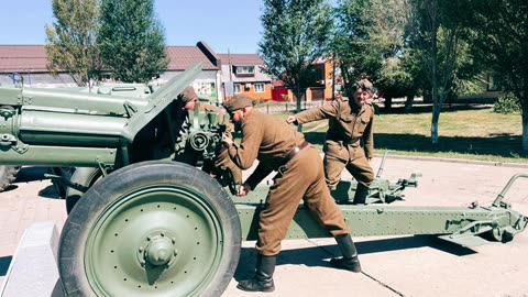 BUZULUK - NEZABÚDA - L.Svobodu a Prvý česko-slovenský armádny zbor.