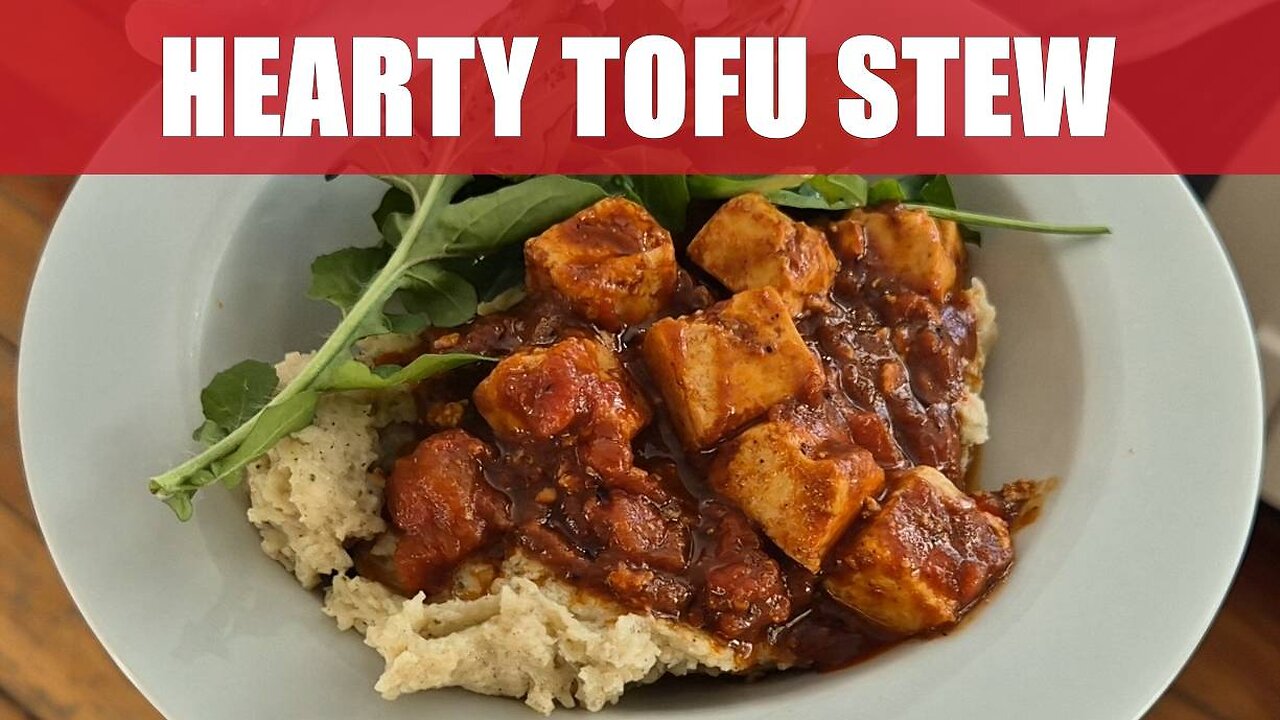 Hearty tofu stew with semolina | Quick and tasty vegan meal