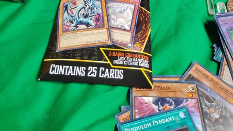 Yu-Gi-Oh! 25 Card pack opening