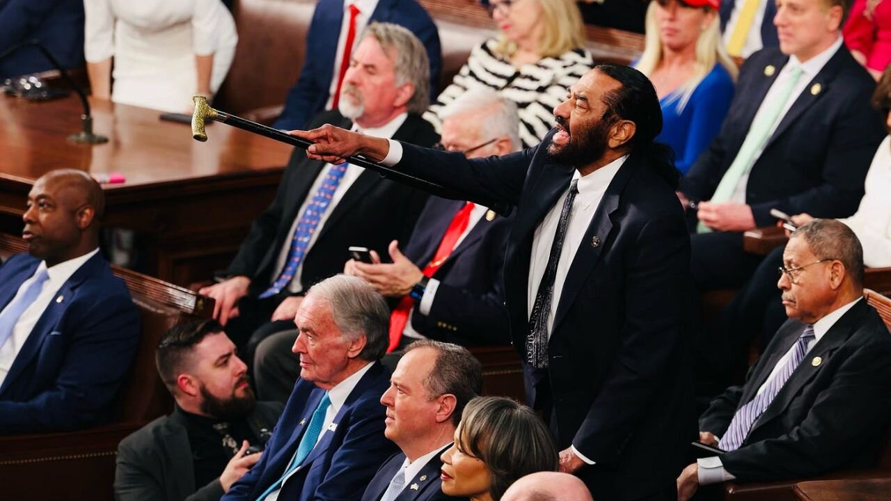 Democrat Who Tried To Impeach Trump Finished - Career In Congress Done