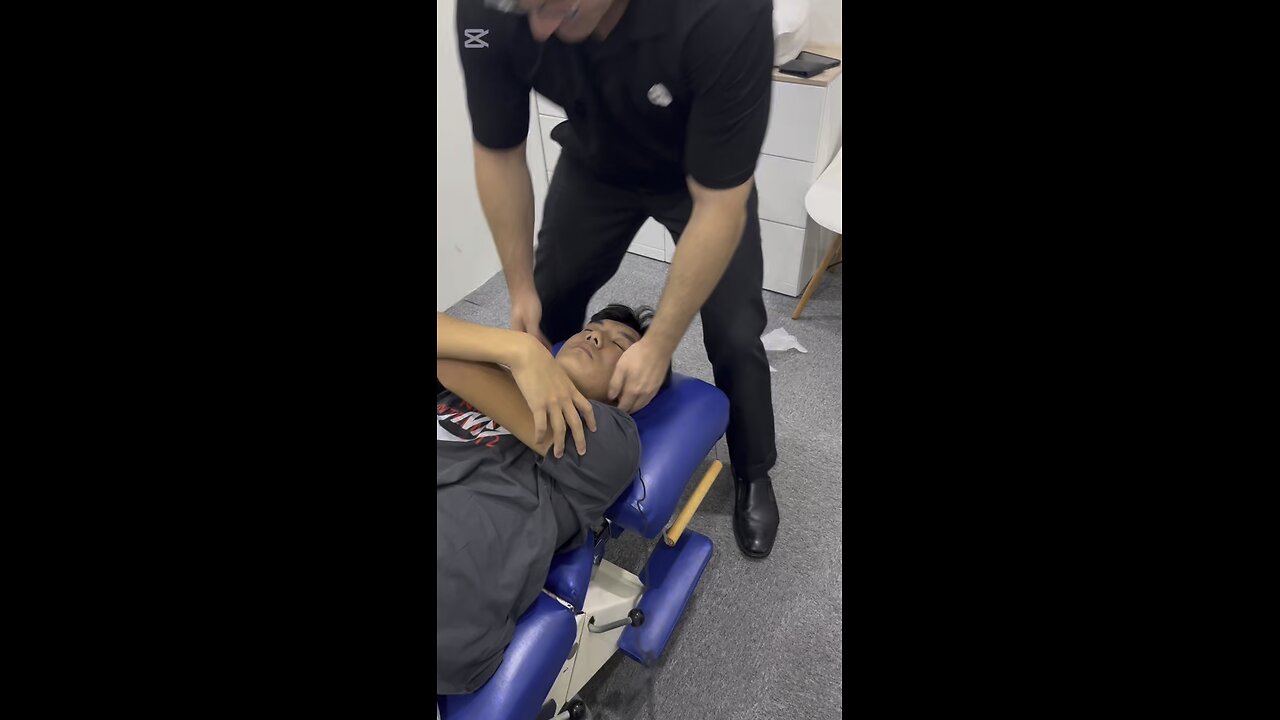 ASMR spinal cracks! 😊