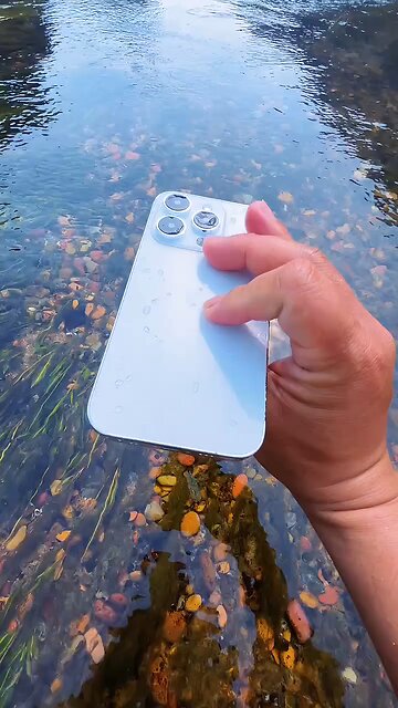 iphone 15 new video for satisfaction video testing under WATER