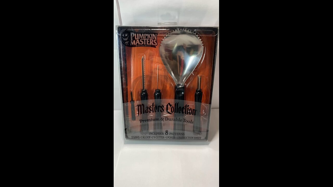 New/Sealed PUMPKIN Carving Kit - Master Carving Series - 5 Tool Pumpkin Carving Kit w/ Instructions