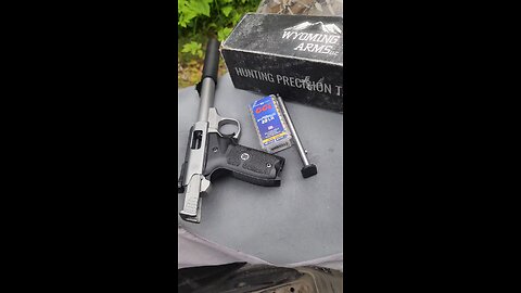 Wyoming Arms 5²AL Suppressor on a S&W Victory .22lr