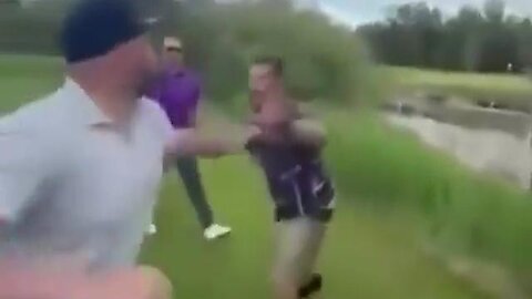 WHO KNEW ONE COULD PLAY GOLF 🏌 AND HOCKEY 🏒 AT THE SAME TIME⁉️