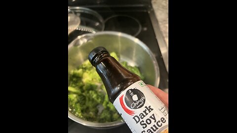 Two Ways to Make Broccoli: Chinese Stir-Fry or Italian Garlic Style