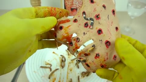 Kluna tik eating with Incredible FACE Worm Kluna tik Compilations Trypophobia _part2