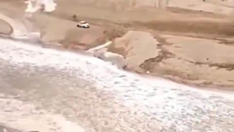 Watch until the end.. LMFAO