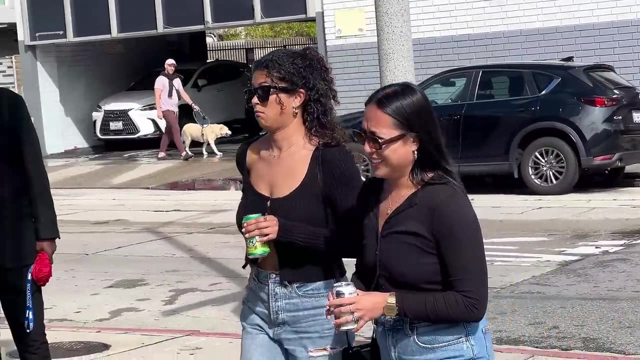 Man DESTROYS Corrupt Officer Trying To OPRESS His FIRST AMENDMENT RIGHTS (720p60fps)