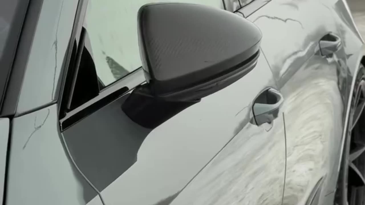 This Supercar Sounds Like Thunder ⚡️