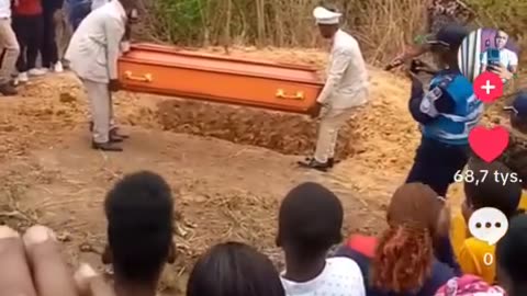 AFRIKAN BLACKS - ALLEGEDLY IN NIGERIA - HONOURING SOMEONE'S DEATH AT A FUNERAL LOL