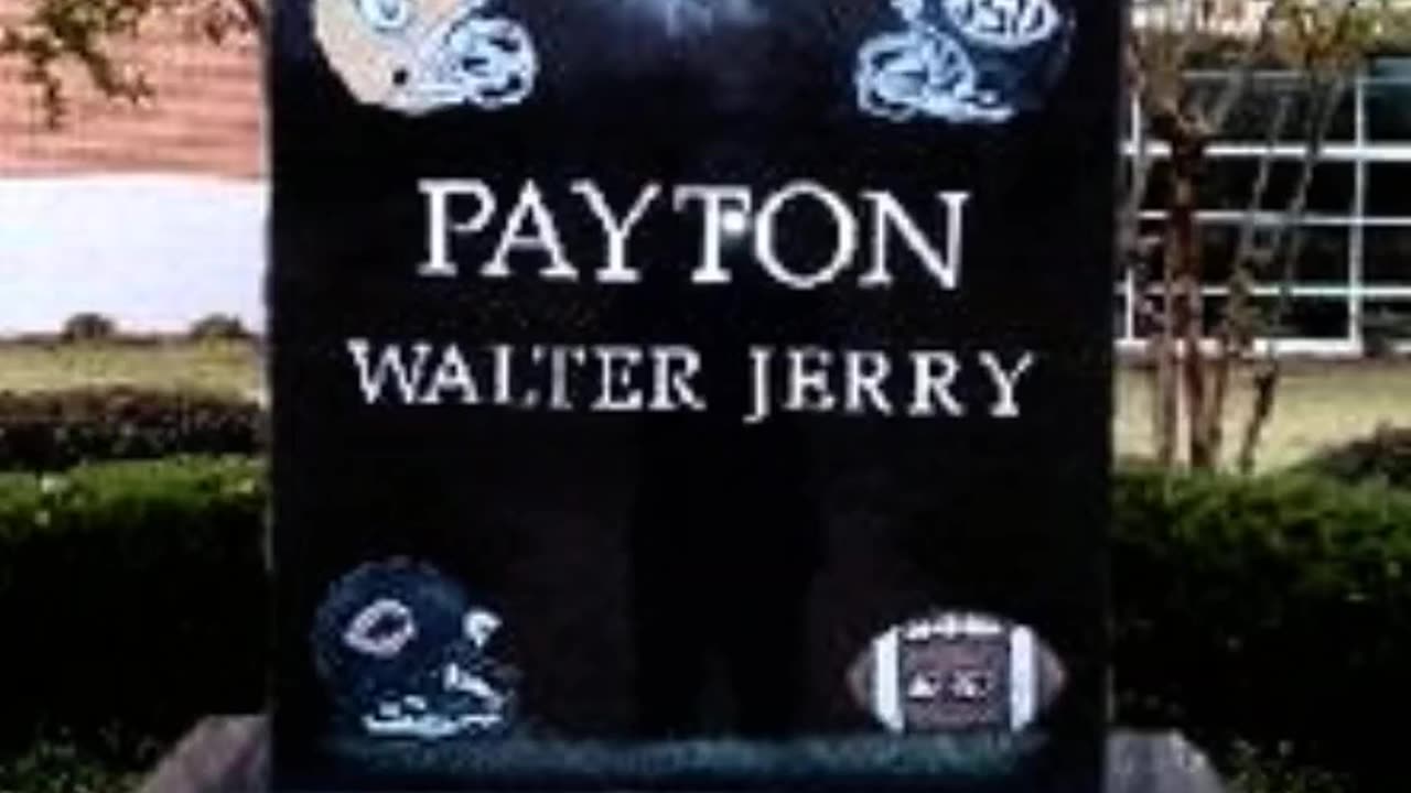 FAMOUS GRAVES - VOL. 643: WALTER PEYTON