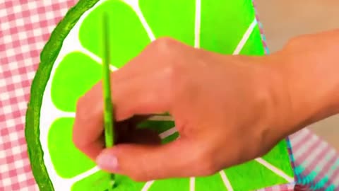 DIY Lime/Lemon Slice Plate: Refresh Your Old Plate with Acrylic Paint! 🍋🎨