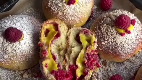 Raspberry cream bun recipe. Baking timeee