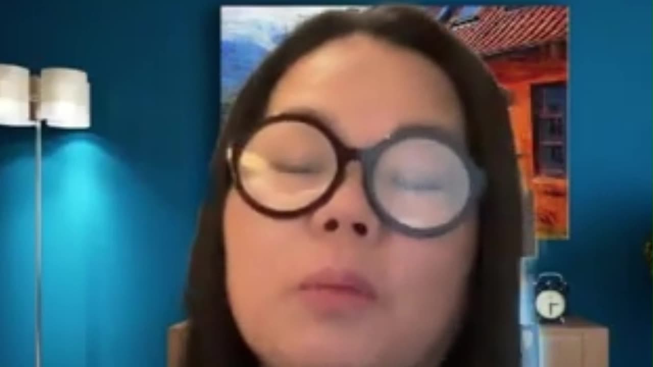 BAT KO AAWAYIN SI INDAY E BFF KO YUN