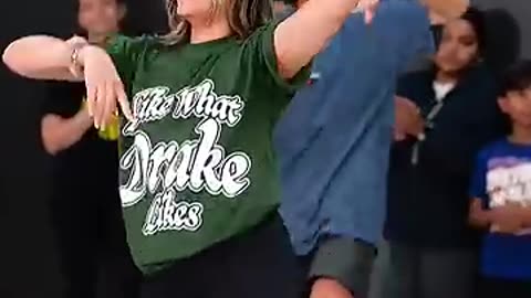 Trending: Viral Girl Bhangra Dance to Diljit Dosanjh Song Case #bhangraempire #d