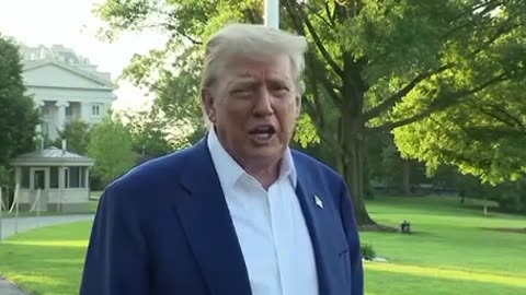 🇺🇸👀 Trump Calls CNN and MSNBC "Scum"