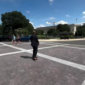 Tim Burchett Arrives at Congress with Exemplary Attitude