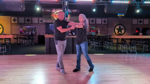 West Coast Swing @ Electric Cowboy with Wes Neese 20251228 190109038