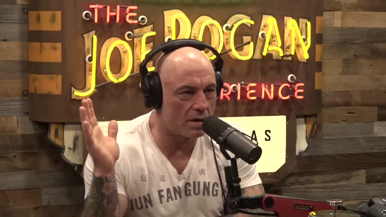 Joe Rogan with Ilia Topuria 4-16-25