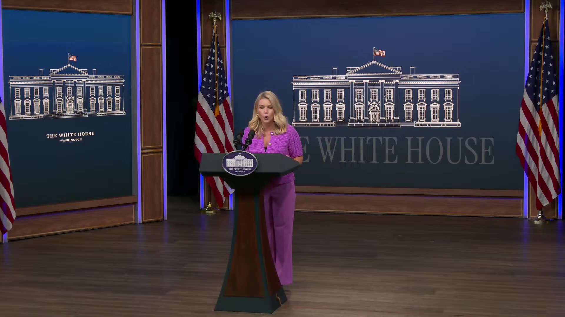 Press Secretary Karoline Leavitt Briefs Members of the New Media, Apr. 29, 2025