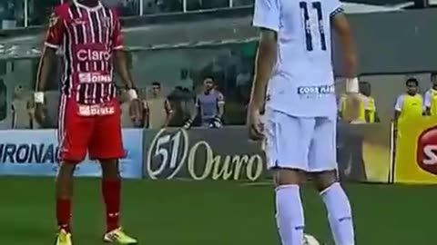 When footballers gets bored #football #soccer #footballfacts