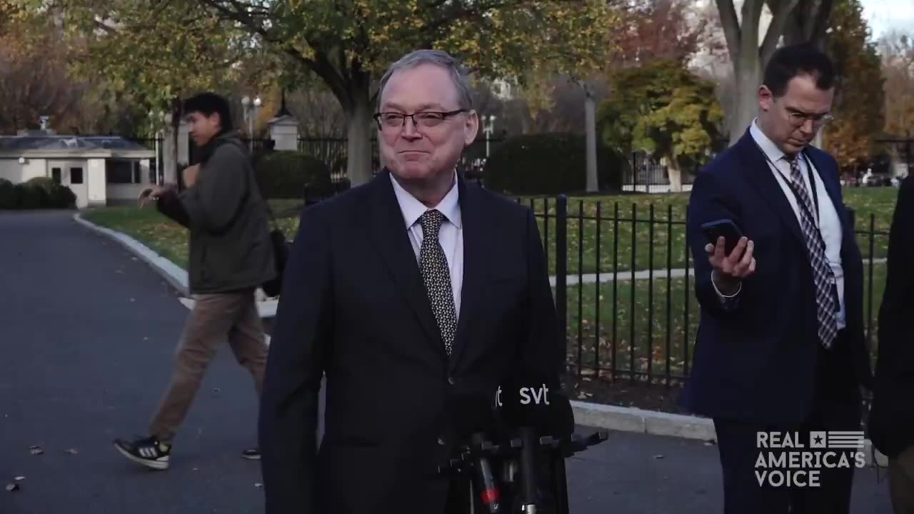 White House Dir. Kevin Hassett takes questions from the Press