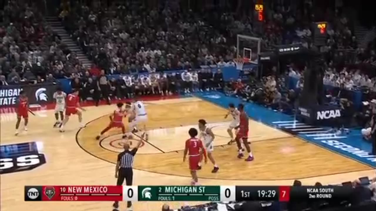 NCAA second-round matchup between Michigan State and New Mexico