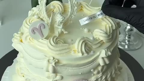 Vintage Buttercream Cake Decoration | Aesthetic Cake Design | Elegant Cake Ideas"