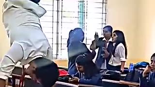 Incredible: Public place stunt public reaction/Girl reaction to stunt /back flip