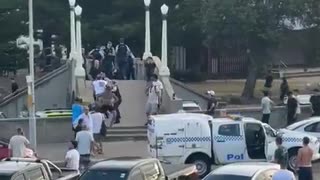 video of Bondi Australia terrorists shootout with police