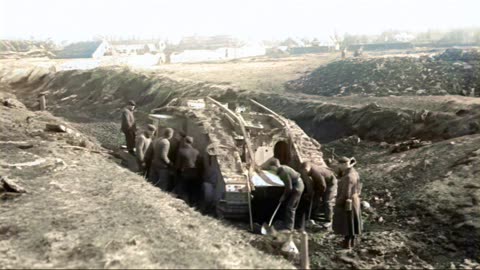British heavy artillery crews fire massive guns at Vimy Ridge 1917
