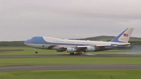 Crowd in Scotland Cheers as President Trump lands in Turnberry