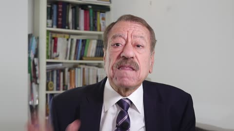 ترامب يلوح باغتيال خامنئي بعد خطف مادورو والقاذفات تتحرك والحوثيون يستعدون