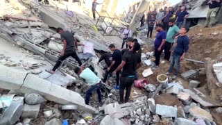 Trump says 'people are starving' as Israeli strikes pound Gaza