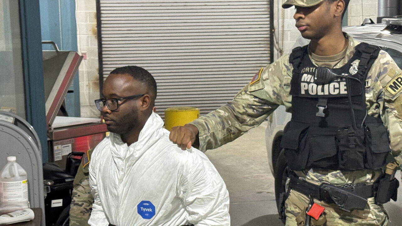 Fox News Tonight (Full episode) - Wednesday, August 6