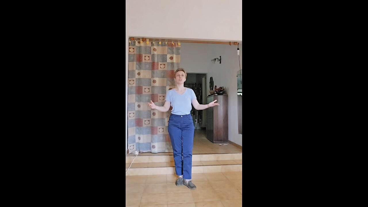 "Ой стога, стога/Oh, Haystacks, Haystacks!" sung by Diane Valanga