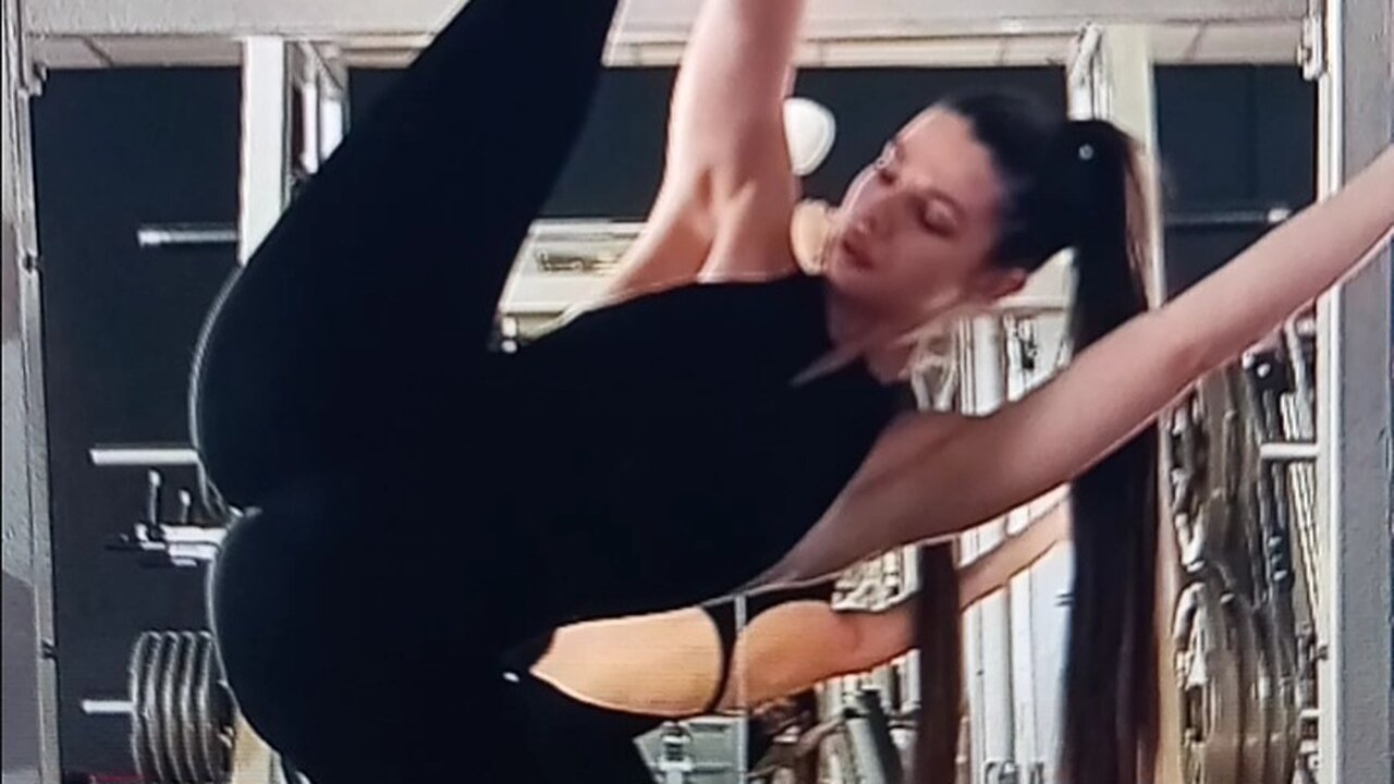 Hamstrings stretching