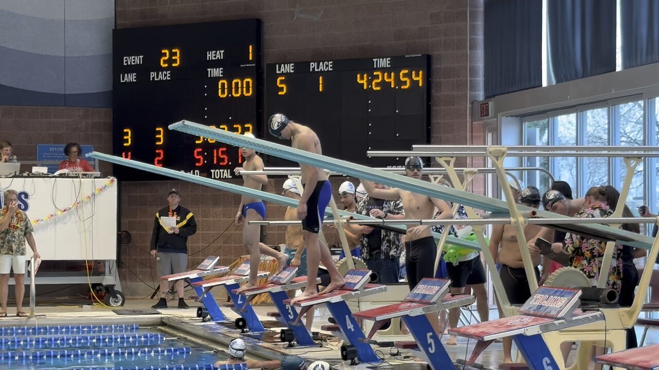 Ft. Carson meet. 1st leg of 400 free relay